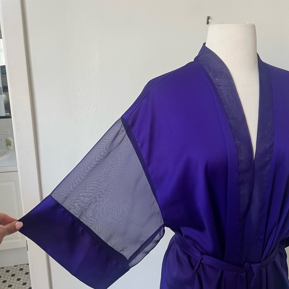 Vintage Victoria’s Secret Purple Satin Robe 1990’s VS Sexy Satin Robe - Picture 3 of 8